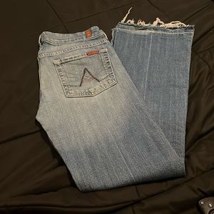 Authentic Women’s 7 for all Mankind Jeans